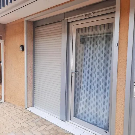 100m De La Richelieu + Piscine Apartamento