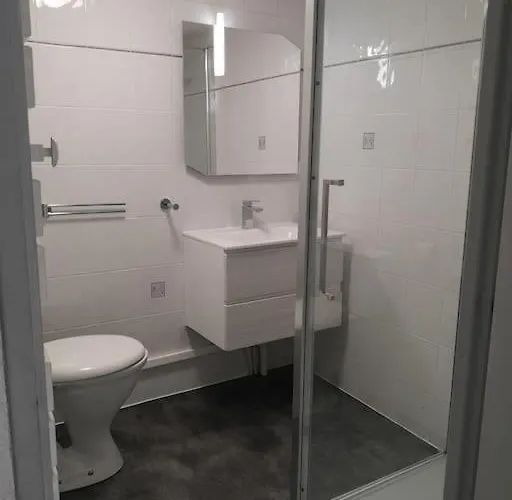 100m De La Richelieu + Piscine